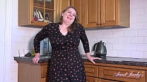AuntJudys - Cookin 'in the Kitchen com 50yo Voluptuous BBW Rachel