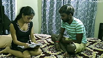 Индийская новая горячая и сексуальная мадам занимается сексом со своим учеником !! Пожалуйста, не кончай внутрь