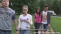 Junge Sexpartys - Teens Rita Milan, Foxy, die zu Hause eine Fickparty hat