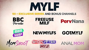 Mylf Selects - Top compilation de milfs aux gros seins suprêmes prenant des bites massives dans leurs trous du cul serrés