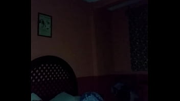 Моя зрелая жена возбуждается, и я отвожу ее в отель, чтобы трахнуть ее