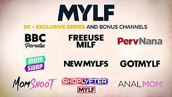 Mylf Selects - Milfs peitudas gostosas dão os melhores boquetes desleixados e ficam com os rostos cobertos de esperma