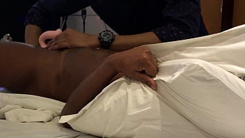Il massaggio G-POT di Novinha le ha fatto avere un FORTE ORGASMO alla fine - @massagensdelivery | 21 97640-1181