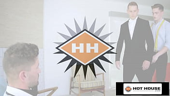 HotHouse - Hunk se fait spitroaster dans un trio gay chaud - Jay Tee, Shane Cook