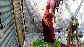Desi-Ehefrau, Badezimmersex im Freien (offizielles Video von Localsex31)