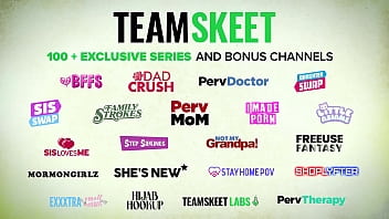 TeamSkeet - Рыжая новенькая Люми Рэй подпрыгивает на большом твердом члене в первый раз перед камерой