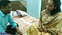 Indische bengalische Tante genießt Sex mit kleinem Jungen (Teil - 01)