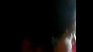 Femme cornée indienne roshini bite à sucer et baise hard