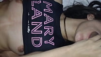 Novinha goes out with 3 guys and fucks without a condom and lets cum in her pussy and mouth (without her husband)