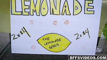 Лучшие друзья Лина Флекс, Марли Мэдден и Клара Тринити решают продать лимонад, но им не повезло, они решили соблазнить парней.