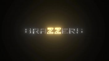 Filmati, scopate anali e sborrate popcorn - Tina Fire / Brazzers / streaming completo da www.brazzers.promo/pop
