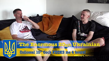 10 ”Enormer 19-jähriger ukrainischer fetter großer kolossaler Schwanz fickt-ME4hrs