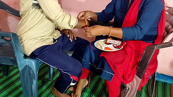Rakhi 2022: Indian XXX En Rakshabandhan, la hermana le pidió a su hermano una gran polla como regalo para su coño