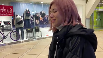 https://bit.ly/3yH7NKq　[아마추어 포르노] 신주쿠 지하 바에서 일하는 젊은 여성. 완벽한 몸매의 여자가 지하 바에서 웨이트리스로 일하면서 그녀와 질내 사정 섹스를 했다!