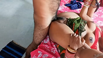 बंगाली पड़ोसन भाभी ने देवर को छेड़छाड़ करके पकड़ा और फिर  माफ़ी में उसका लण्ड अपनी छूत में डलवाया सेक्स वीडियो विथ क्लियर हिंदी ऑडियो