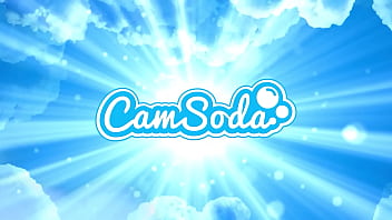 Camsoda - горячие милфы-порнозвезды скачут на секс-машине в прямом эфире