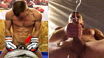 Un vero combattente russo in allenamento SCOPA il suo sacco da boxe e viene sui volti degli uomini gay...