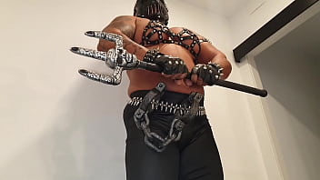 fbb punishes Spiderman on halloween!!!! scissors punishment skinny boys facesitting domination punches metal submission crushing fbbdomination role latex bodyscirssors humiliation thick muscle fbb femalemuscle strongwoman musclewoman bodybuilding