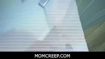 MomCreep- MILF Stepmom Caught stepson Taking A Sneak Peak- Dee Williams