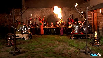 Средневековые ярмарки - отличное место, где грудастые девицы могут продемонстрировать свои навыки минета.