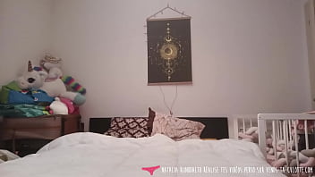 Vends-ta-culotte - Hermosa nena francesa amateur se masturba con su linda falda plisada - Natalia Riinoldato