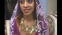 Latmi Hijab Ficken auf Top-Dogging-Dreier