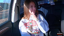 La vera ragazza autostoppista russa ha accettato di fare un pompino in gola profonda a uno sconosciuto per soldi e sperma ingoiato - MihaNika69 e Michael Frost