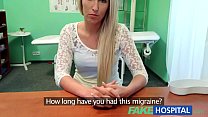FakeHospital Blonde womans mal di testa curato dal cazzo e la sua figa bagnata spruzzando
