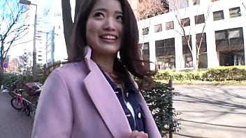 【SSS級美女】20歳【性格良すぎ】映画館の受付あずさちゃん参上！可愛い過ぎる彼女の応募理由は『私のエッチ見て興奮してくれると嬉しいかなって…』人に感動を与える映画が好きで、自分も人に感動を与えたくなった！？でAV出演！【着痩せ隠れ巨乳】Eカップ！【乳首コリコリ】大好き！【清純美女】なのにチ○ポ好きで【バキュームフェラ】デカチン挿入されて感じまくるが相手を気遣い『私のマ○コ気持ちイイですか…？』そんな顔してそんなこと言う！？全てが奇跡的な【圧倒的超絶美女】https://bit