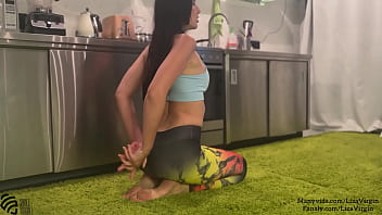 Les cours de yoga se sont terminés par le sexe
