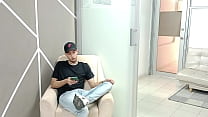 Моя мачеха очень богата, так как мы оба одни в доме, я собираюсь предложить ей заняться жестким сексом и удовлетворить ее потребности.