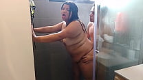 He seduces me so he can take a shower with me and take advantage of the fact that I'm naked, he starts touching my pussy and my big ass with his hands until I get horny, what a sexy porn video we recorded as an amateur couple