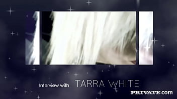 Милфа Tarra White переживает свои хардкорные воспоминания в эксклюзивном интервью