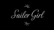 Fellation dans le jardin avec du sperme dans le visage - Sailor Girl Hotwife