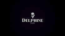 Delphine Films - 美しい美女、ジゼル ブランコが彼氏とセックスするためにこっそり外に出る