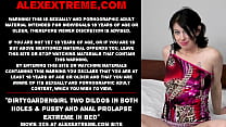 Dirtygardengirl two dildos in both holes & pussy and anal prolapse extreme in bed
