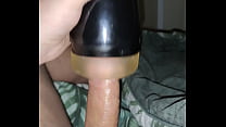 Masturbation en solo avec un jouet sexuel mettant en vedette Stevestevens