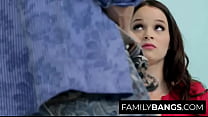 FamilyBangs.com ⭐ Милая малышка берет кость отчима, Эрик Эверхард, Дженна Джей Росс