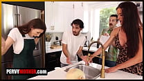 PervyMother.com ⏩ Мачеха и отчим поменялись местами с мальчиком и девочкой