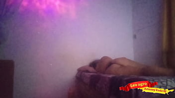 Лео огр лизал мою киску, но понял, что это не то, чего я хотел, и засунул это мне в задницу