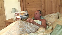 Домохозяйка-милфа-пума-толстушка с большими натуральными сиськами