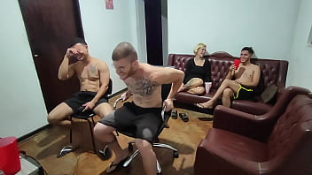 это было просто чтобы поиграть в видеоигру, в конце концов в обзоре это пиздец