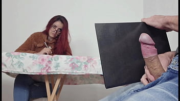Рискованная мастурбация для серьезного учителя