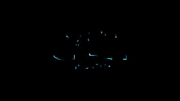 Вот как я использую горячую девушку своего друга, пока он учится. Я писаю и кончаю ей в горло!