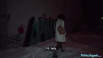 Public Agent when she saw the size of his big cock she wanted it deep in her pussy