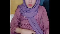 hi crossdress hijab solo