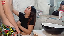 ЛАТИНСКАЯ МАЧЕХА ДАЕТ МНЕ ДРОЧКУ В ВАННОЙ: моя горячая мачеха дрочит мне в ванной нашего дома, КОГДА В НЕЙ НИКОГО НЕ БЫЛО, ДОМАШНИЙ СЕКС