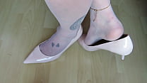 no beige patent "EKS" leather high heels and nylons, shoeplay by Isabelle-Sandrine