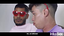 Super big ass ebony from Colombia fucks 2 gay best friends