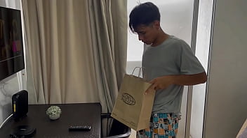I GIVE MY step SISTER-IN-LAW A SURPRISE GIFT AND SHE ENDS UP RIDING MY DICK LIKE A PRO